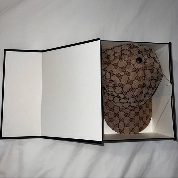 Gucci ORIGINAL GG CANVAS BASEBALL HAT WITH WEB - Picture 3 of 16